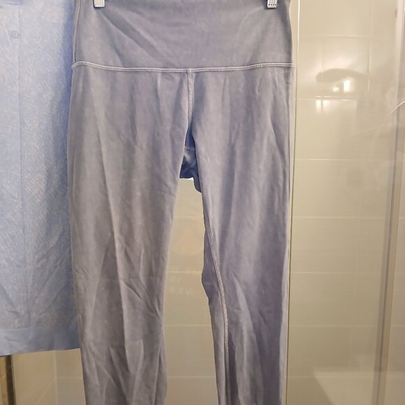 Lululemon Lilac Set - Picture 7 of 10